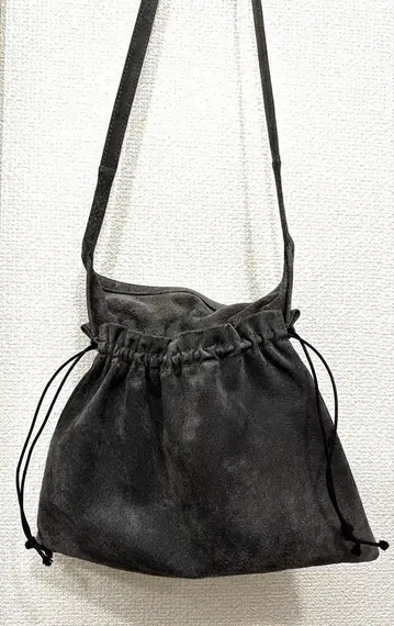 핸더 스킴 Hender Scheme red cross bag