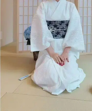 새상품 레이스 코몬 기모노 이로무지 화이트 단품