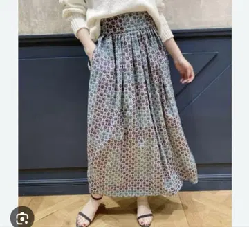 플라워 프린트 스커트 이에나 라부르클