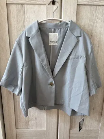 카스타네 블루 그레이 반팔 자켓 새상품 미사용