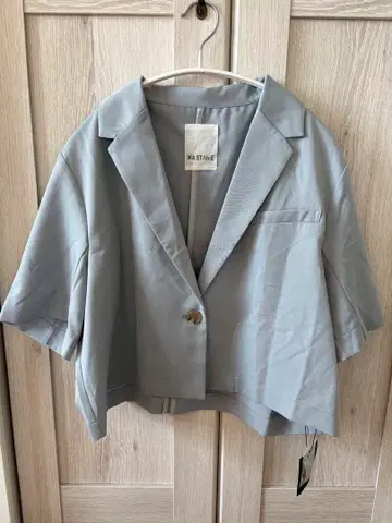 카스타네 블루 그레이 반팔 자켓 새상품 미사용