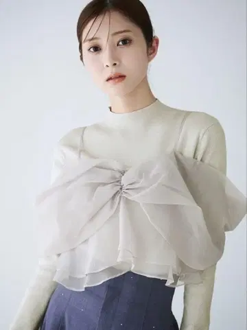 [새상품급] 리본 모티브 세트 풀오버 실버 셀포드