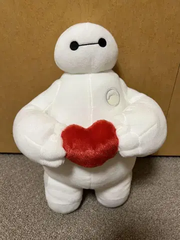 도쿄 디즈니 리조트 베이맥스 하트 봉제 인형