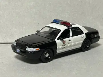 그린라이트 1/64 LAPD 포드 크라운 빅토리아 경찰차
