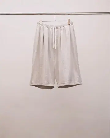 ancellm 3/4 Tuck Sweat Shorts 화이트