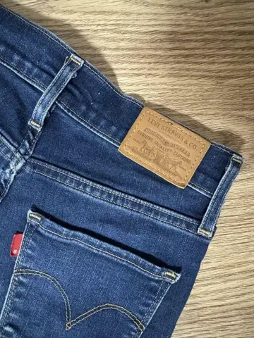 Levi's Premium 724 하이라이즈 스트레이트 데님 팬츠 W25