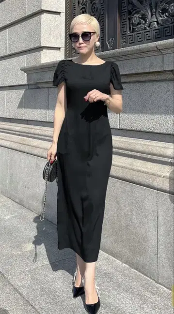 JENNE 블랙 롱 원피스 L 사이즈 미사용품