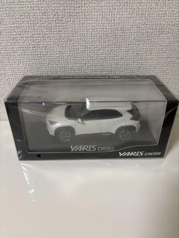 YARIS CROSS 화이트 1/30 미니카 다이캐스트