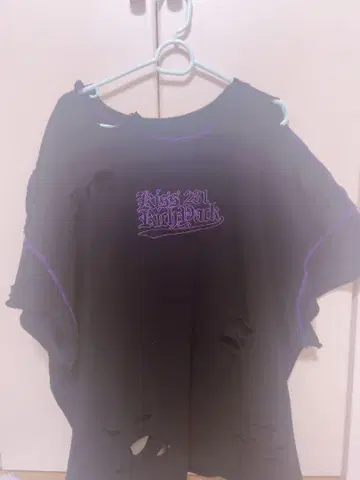 KRY 블랙 T셔츠
