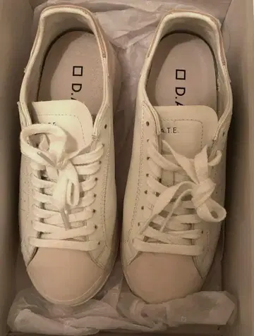 D.A.T.E White.pink 스니커즈