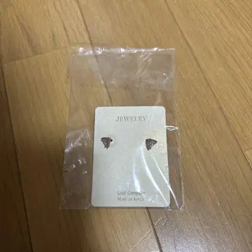 트라이앵글형 실버 귀걸이