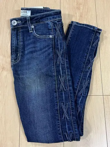 GYDA 제이다 사이드 레이스업 데님 스키니 팬츠