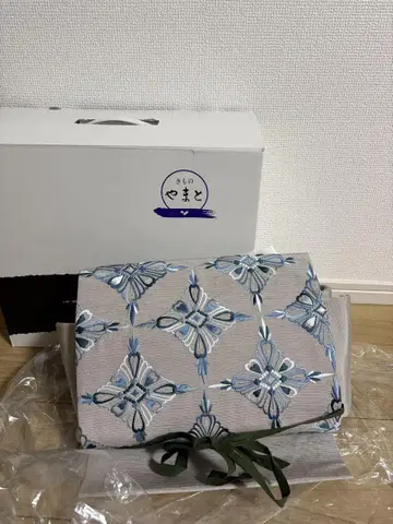 [ 미사용 ] 자수 장식 그레이 계열 츠케 오비 ( 박스 포함 )