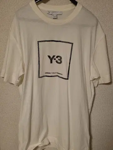 Y3 티셔츠 L 사이즈