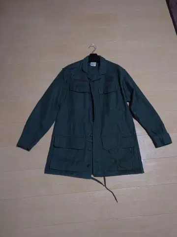 올리브 그린 밀리터리 자켓 157/76 XL 사이즈 군용 구제 의류