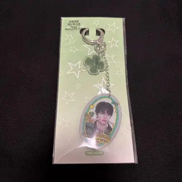 THEBOYZ 팝업 영훈 아크릴 키링