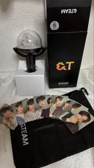 &TEAM 응원봉과 포토 카드 세트