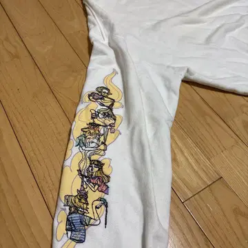 Lee 컬러풀 캐릭터 맨투맨