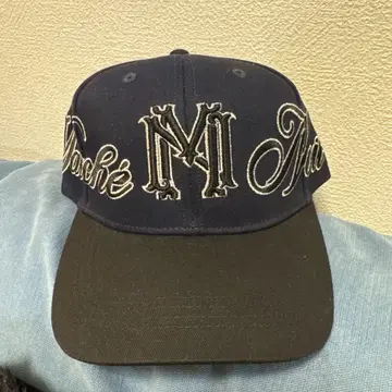 M+RC NOIR 마르쉐노아 캡