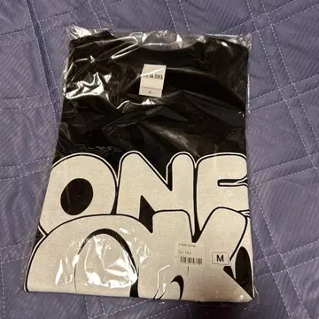 미개봉 ONE OK ROCK 2024 셔츠 M 사이즈