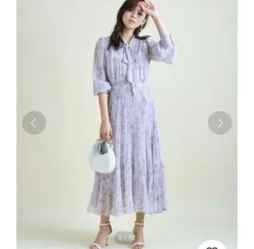 새상품급 저스길리티 7부 소매 보타이 플리츠 원피스 롱 꽃무늬