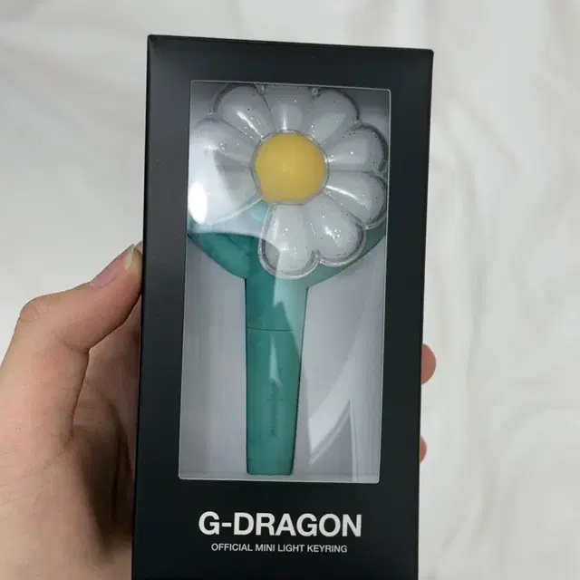 지드래곤 공식 데이지봉 키링 민트