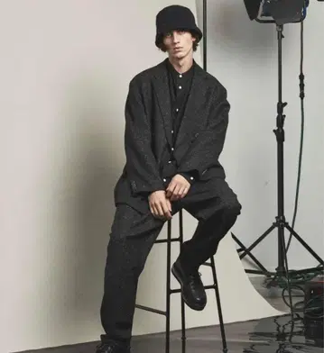 울 오버 사이즈 더블 테일러드 자켓