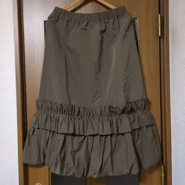 앤드러브 발수 프릴 스커트