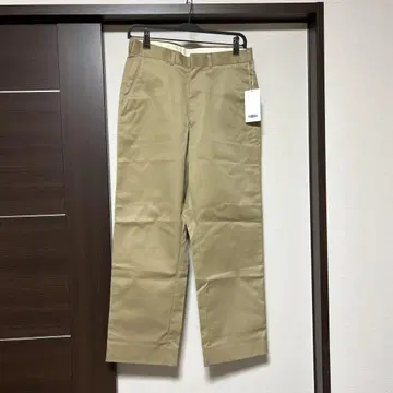 FOUNDOUR 치노 팬츠