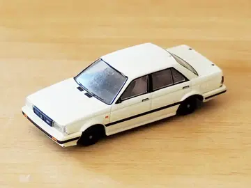 토미카 리미티드 빈티지 네오 닛산 서니 1500 터보 슈퍼 살룬