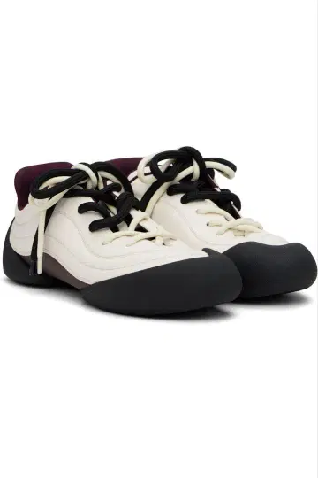 화이트/버건디 레이스업 스니커즈