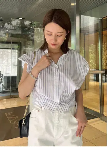 [ 미사용 ] FRAY ID 프레이 아이디 크롭 프렌치 셔츠