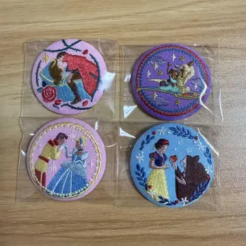Disney Characters 자수 캔뱃지 비스켓