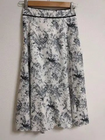 tocco closet 스커트