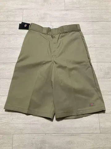 DICKIES 디키즈 하프 팬츠 카키 32 사이즈 택 포함 새상품