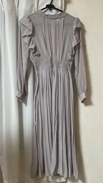 [새상품 미사용] 플리츠 원피스 (그레이)