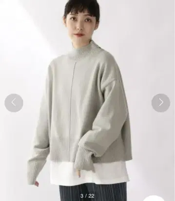 LOWRYS FARM 숏 하이넥 풀오버 그레이