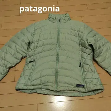 patagonia 민트 그린 퀼팅 다운 자켓 L 사이즈