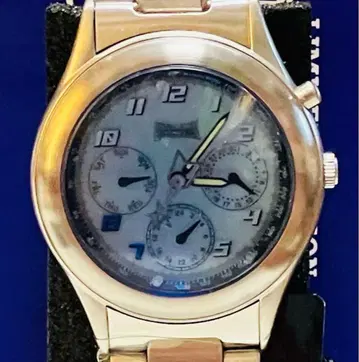 울트라맨 슈와치 리미티드 에디션 1999 손목시계 케이스 포함