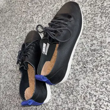 SWAAN4RLBERG black x blue line