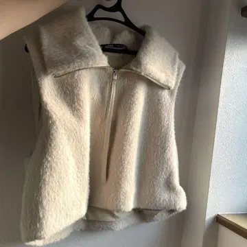 ZARA 퍼 베스트 xs