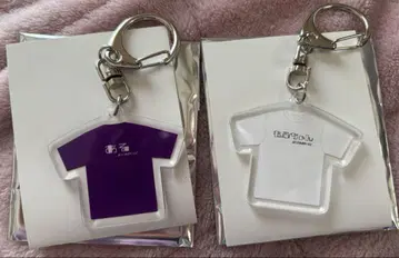오코프레 아루 모후쨩 T셔츠 아크릴 키링