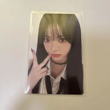 르세라핌 CRAZY yizhiyu 중화 럭키 드로우 트레이딩 카드
