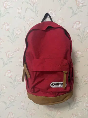 OUTDOOR 빨간색 백팩 새상품 택 있음