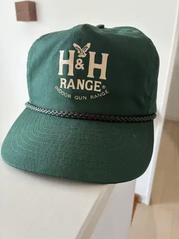 H&H 그린 캡 로고