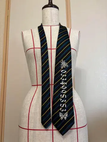 바츠 넥타이 딜 앵그레이