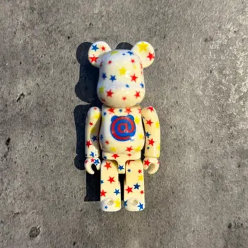 베어브릭 BE@BRICK 100% MEDICOM TOY 10주년 기념