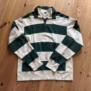 GOOD ENOUGH 하프 집업 맨투맨