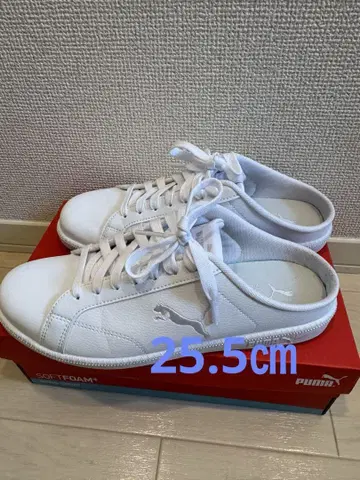 PUMA 화이트 스니커즈 뮬 25.5cm