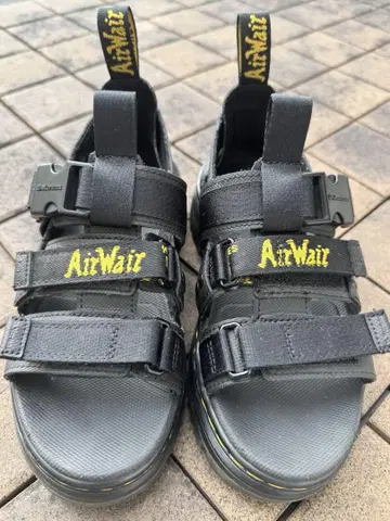 [ 당일 배송 ] Dr.Martens 닥터마틴 PEARSON 샌들 UK3